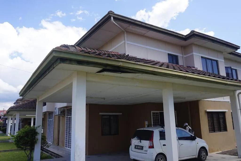 Lejlighed Rumah Tamu Ums / Ums Homestay Kota Kinabalu