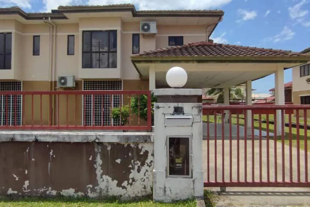 Rumah Tamu Ums / Ums Homestay Kota Kinabalu Lejlighed